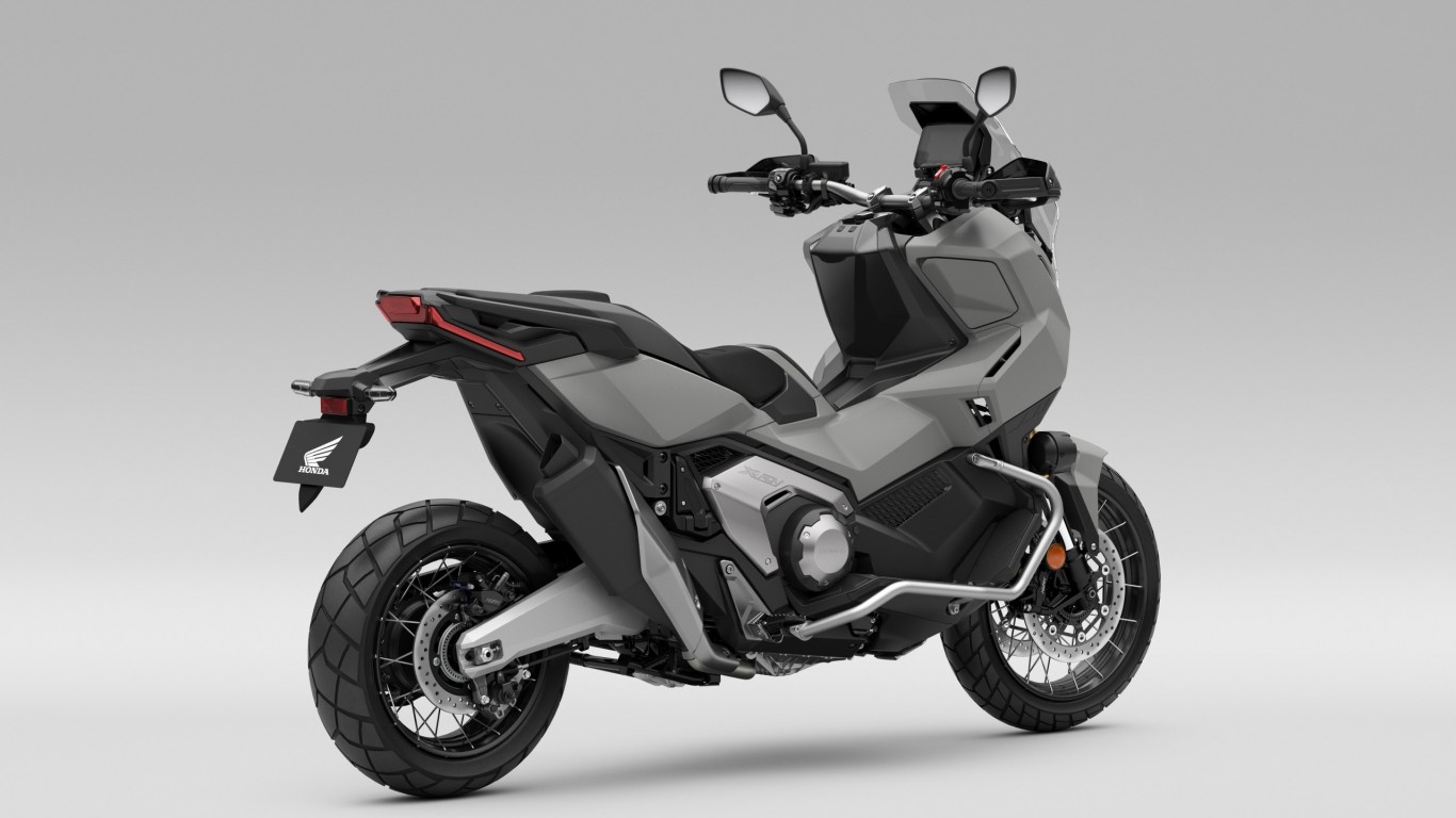 25YM Honda X-ADV