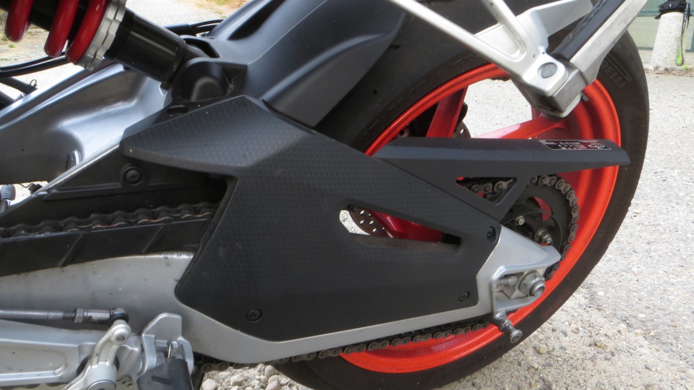 Aprilia-Tuono-660-DDG-Mag-test-dettagli2-3