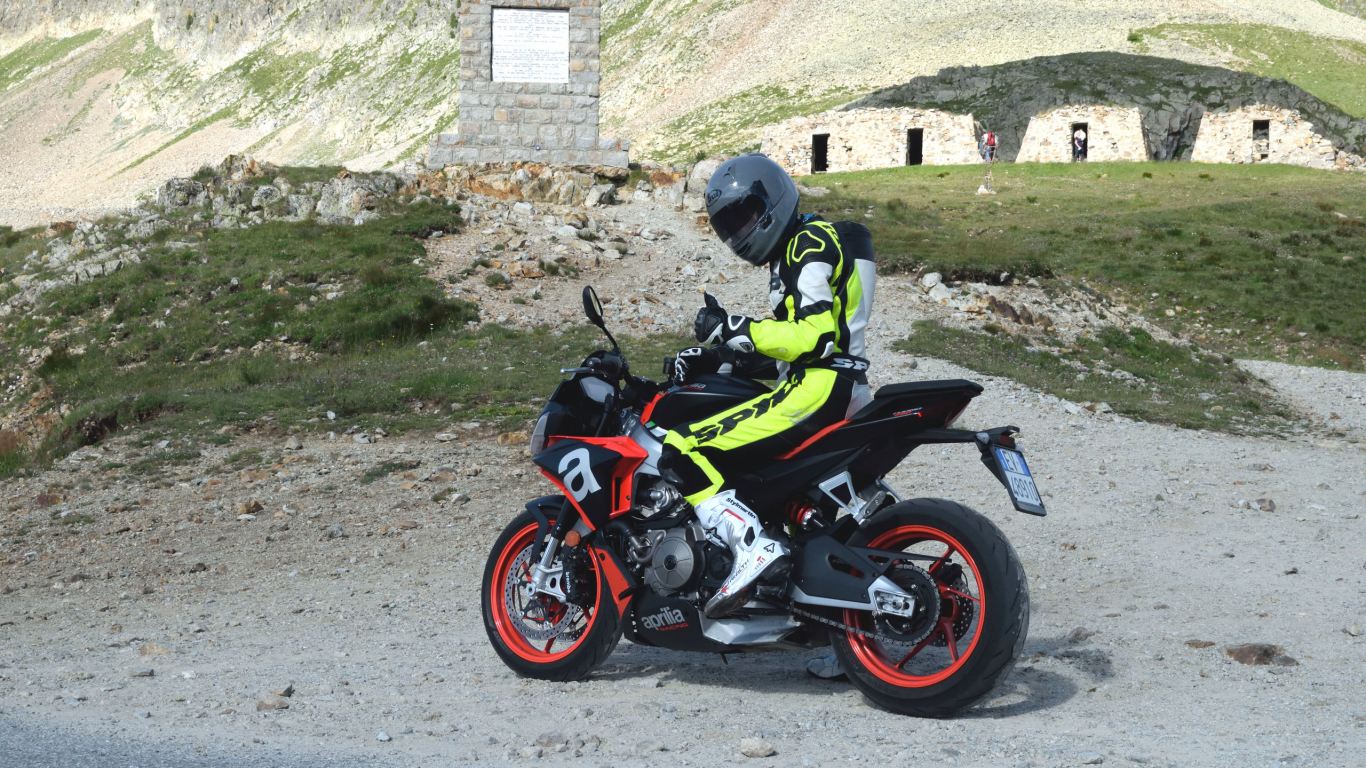 Aprilia-Tuono-660-DDG-Mag-test-3-1