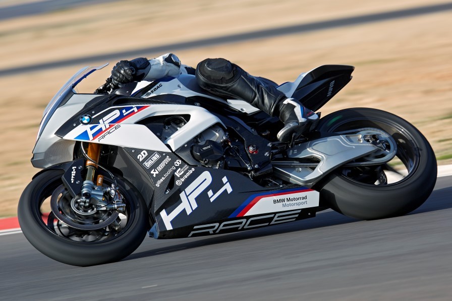 BMW-HP4-Race-pista (13)