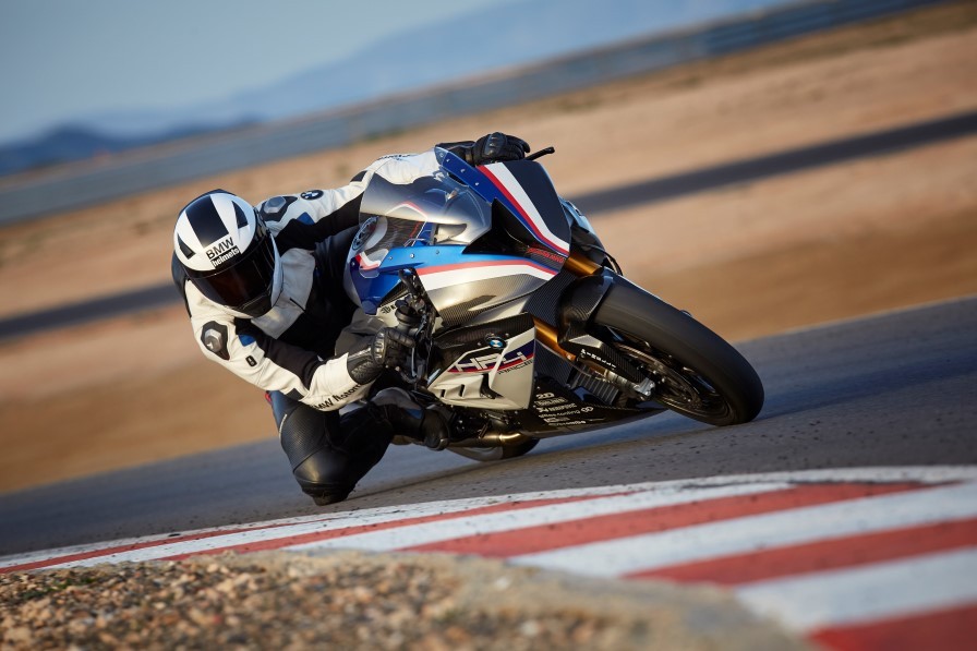 BMW-HP4-Race-pista (15)