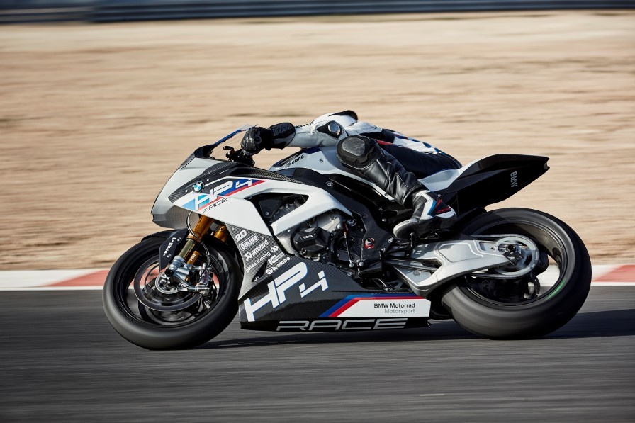 BMW-HP4-Race-pista (17)