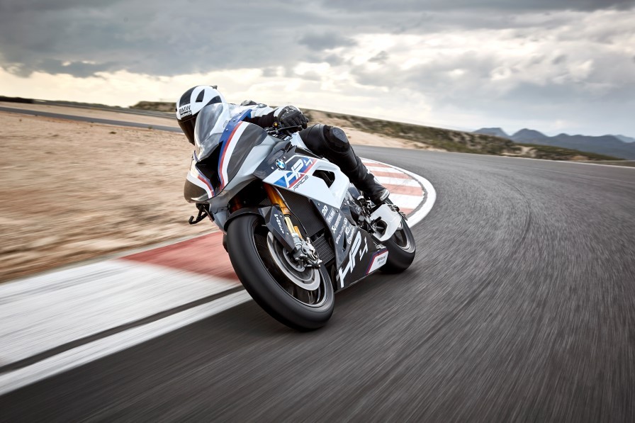 BMW-HP4-Race-pista (20)