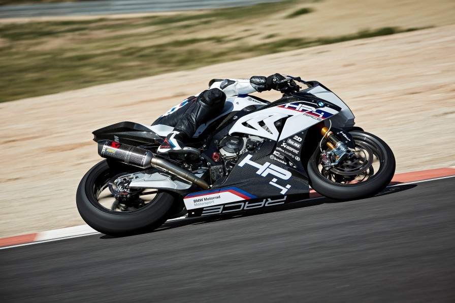 BMW-HP4-Race-pista (21)