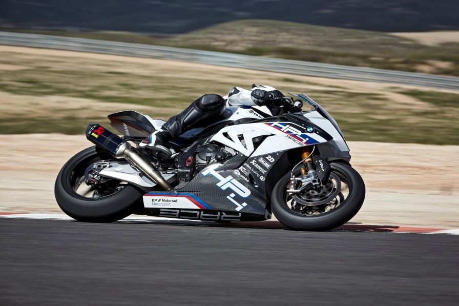 BMW-HP4-Race-pista (23)