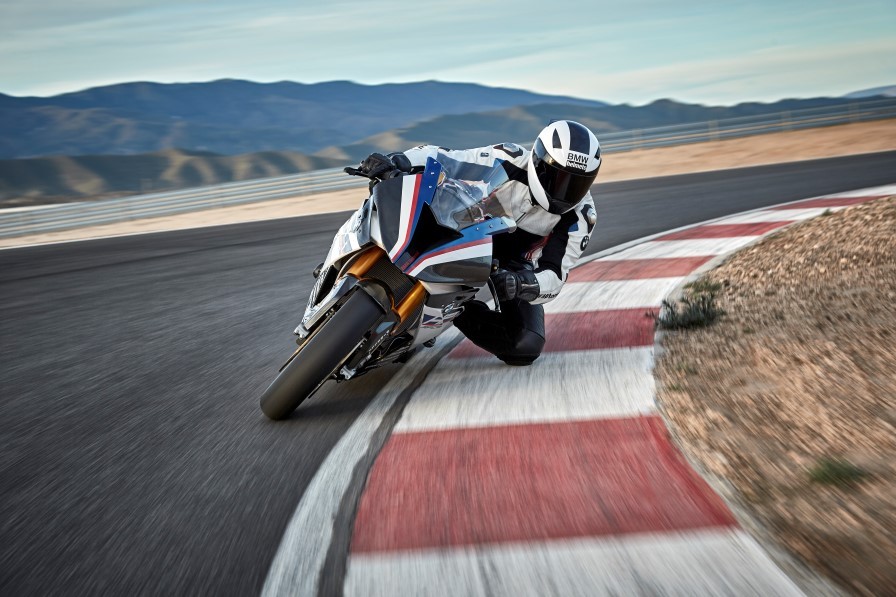 BMW-HP4-Race-pista (24)