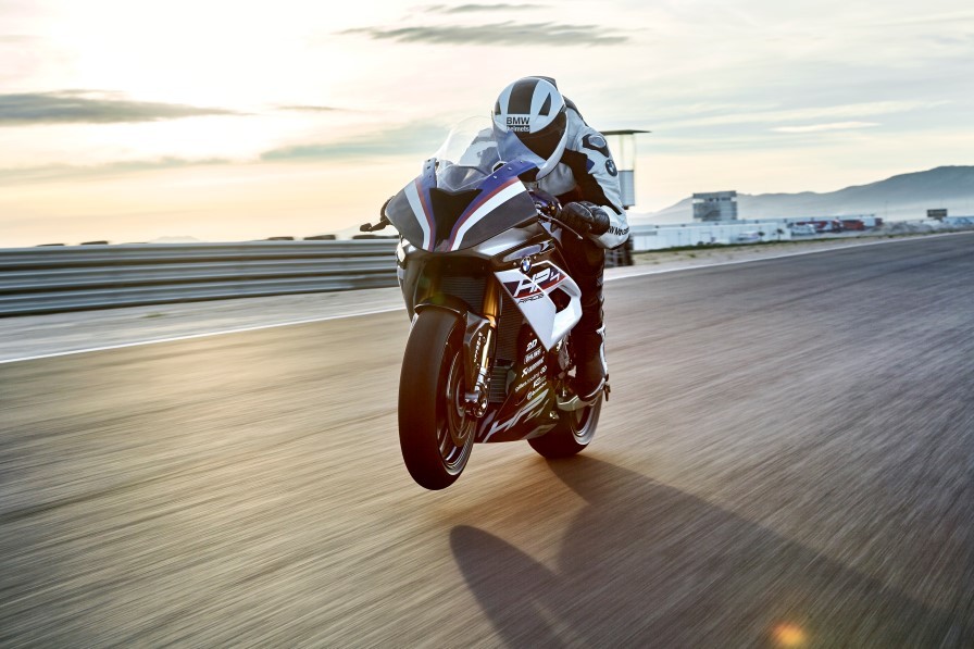 BMW-HP4-Race-pista (26)