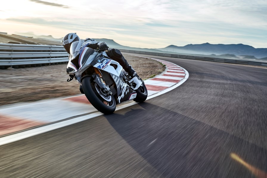 BMW-HP4-Race-pista (27)