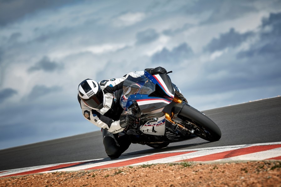 BMW-HP4-Race-pista (30)