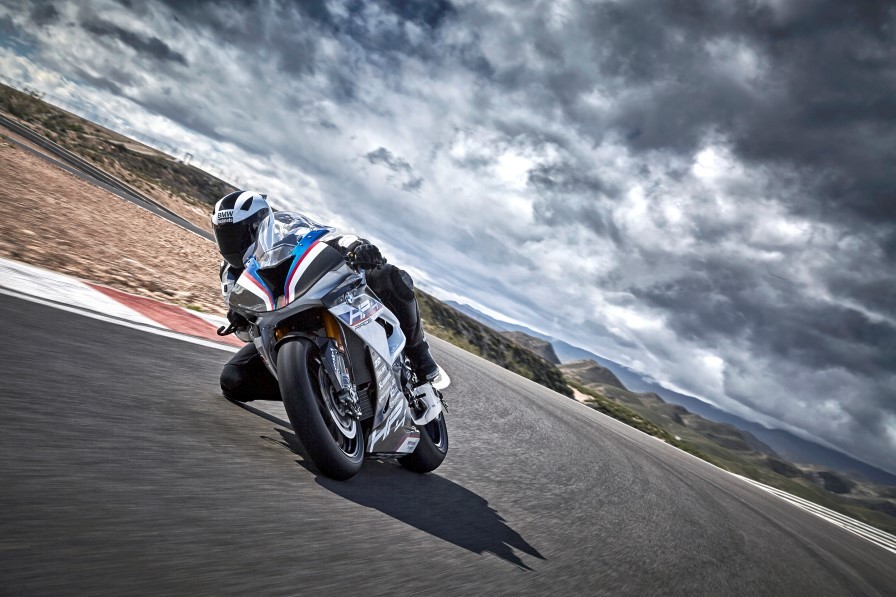 BMW-HP4-Race-pista (33)