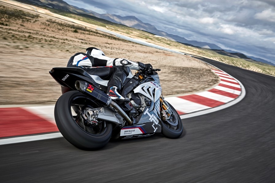 BMW-HP4-Race-pista (6)