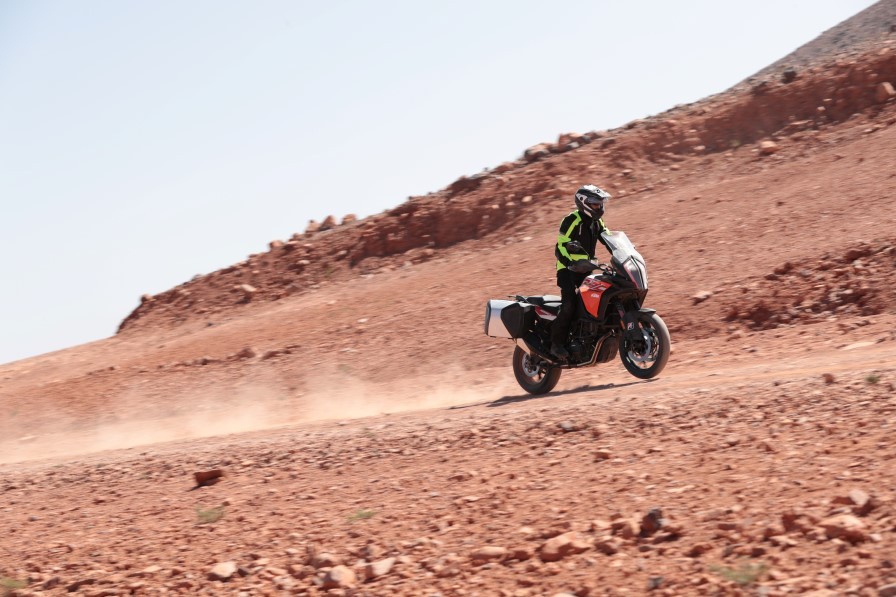 Bridgestone-Battlax-Adventure-A41-offroad4