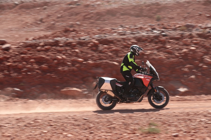 Bridgestone-Battlax-Adventure-A41-offroad5