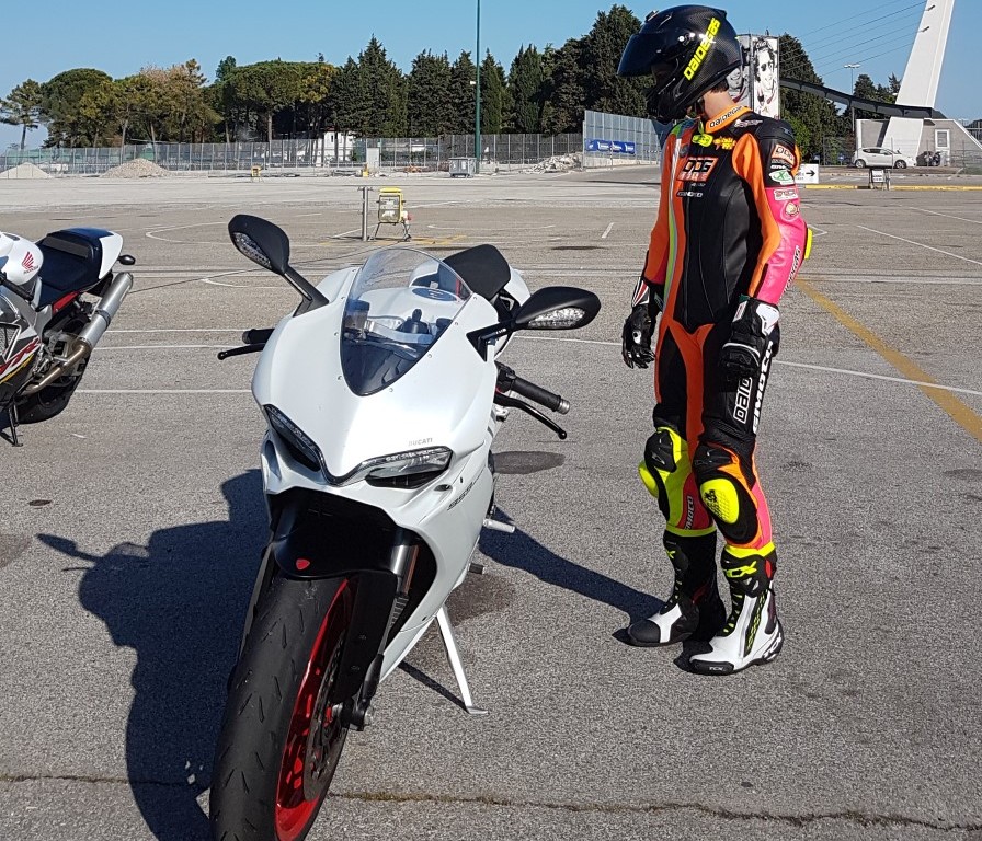 ducati-959-test-simona-pastrone-daidegas-static-11