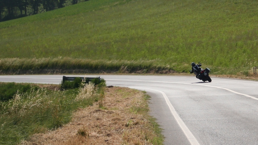 ducati-multistrada-950s-2019-dyn2-1