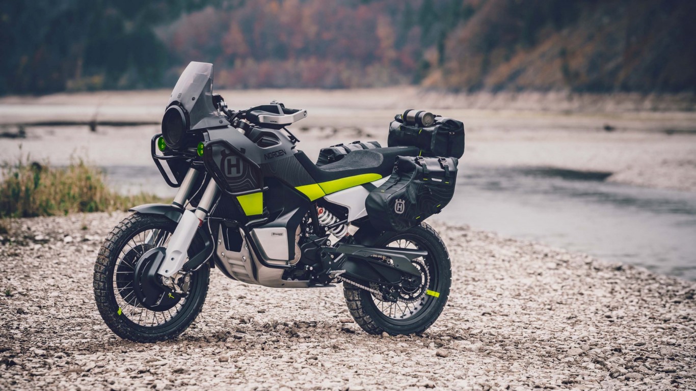 Husqvarna-Norden-901-concept-06