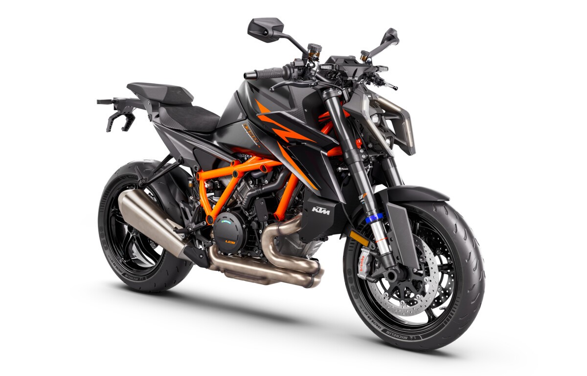 MY24-KTM-1390-SUPER-DUKE-R_EVO-12