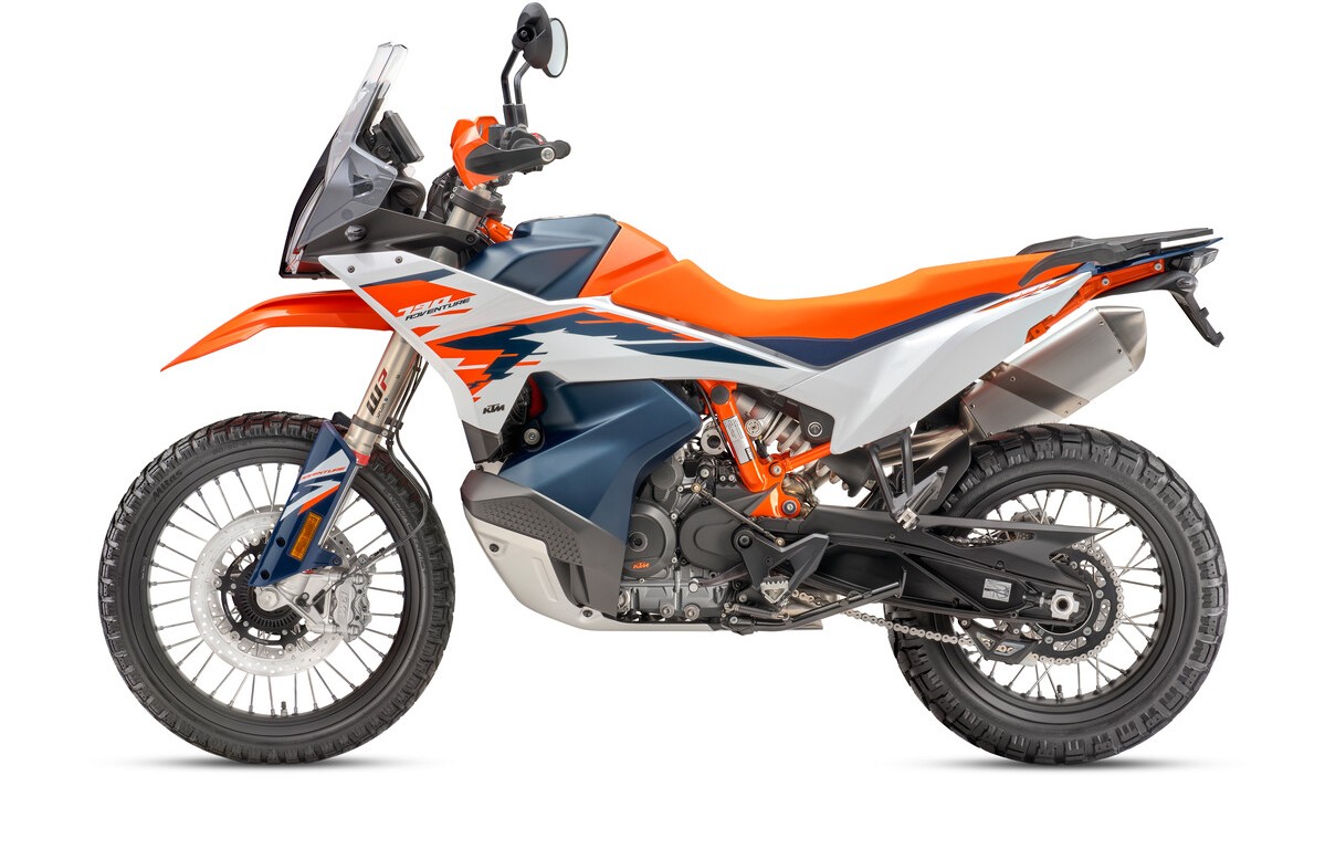 657929_MY25_KTM_790_Adventure_R_90-Left_STUDIO_KTM-790-ADVENTURE-R