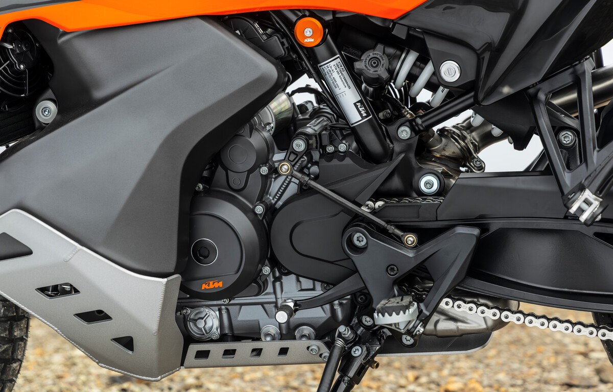 652419_MY25-KTM-790-ADVENTURE-DETAIL_KTM-790-ADVENTURE