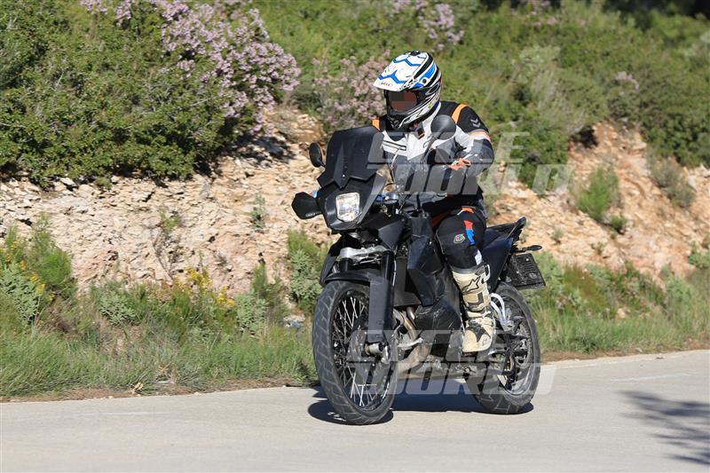 ktm-790-adventure-spy-photo-14