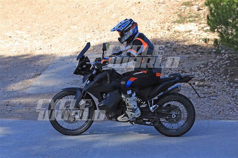 ktm-790-adventure-spy-photo-18