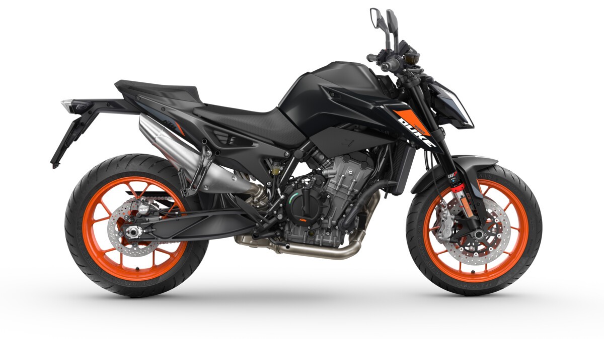 2025-KTM-790-DUKE-4