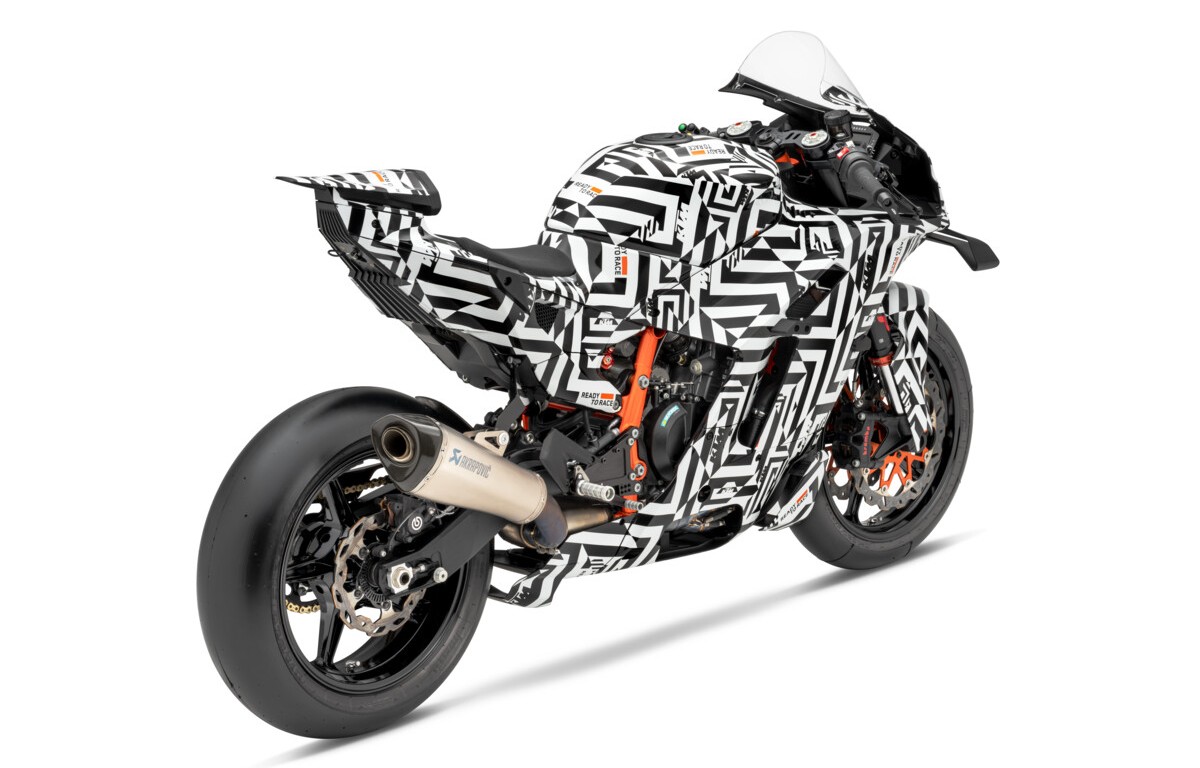 2025-KTM-990-RC-10