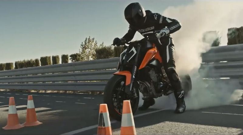 ktm-duke-790-1