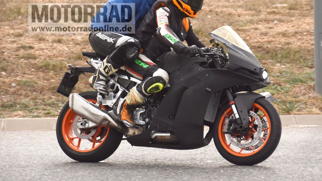 KTM-RC-990-11