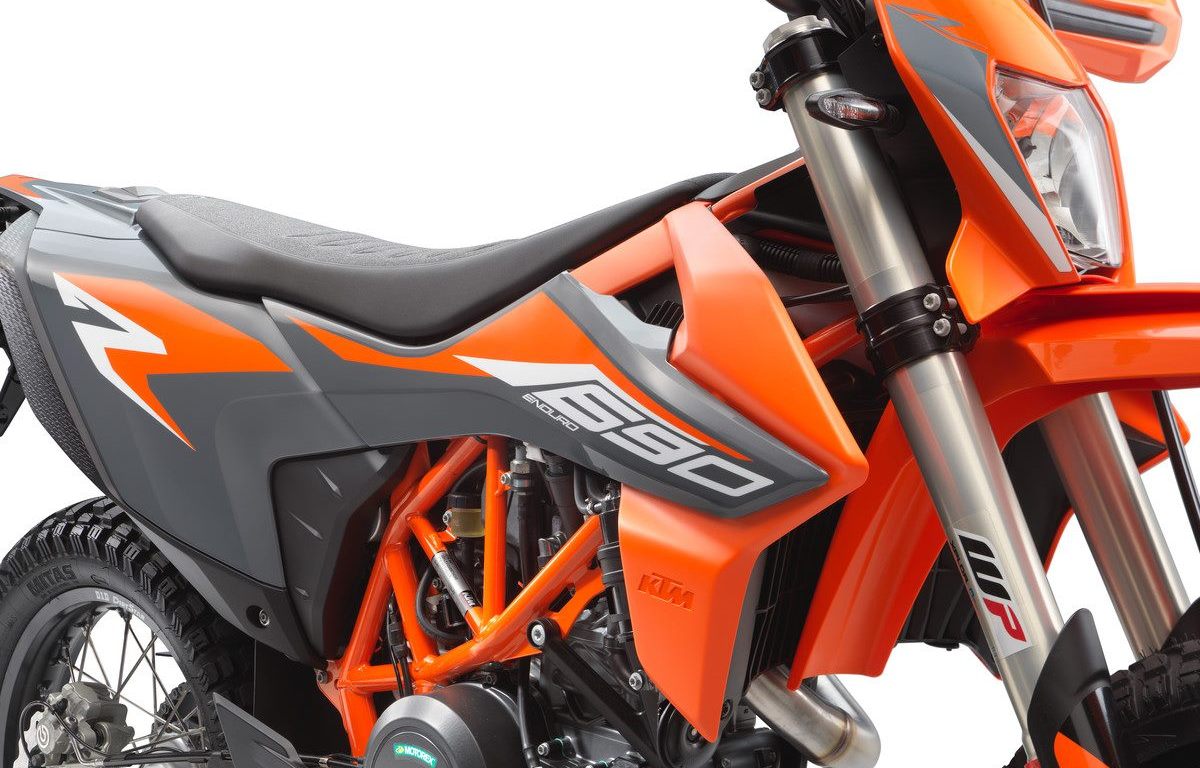 KTM-690-ENDURO-R-2021-Details