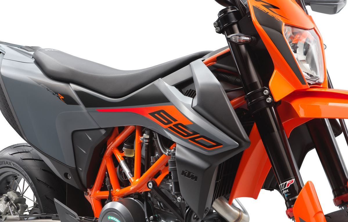 KTM-690-SMC-R-2021-Detail