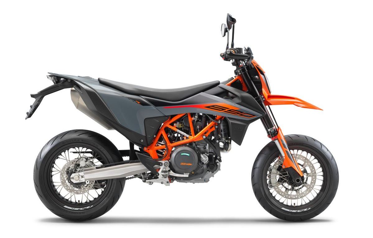 KTM-690-SMC-R-2021-right