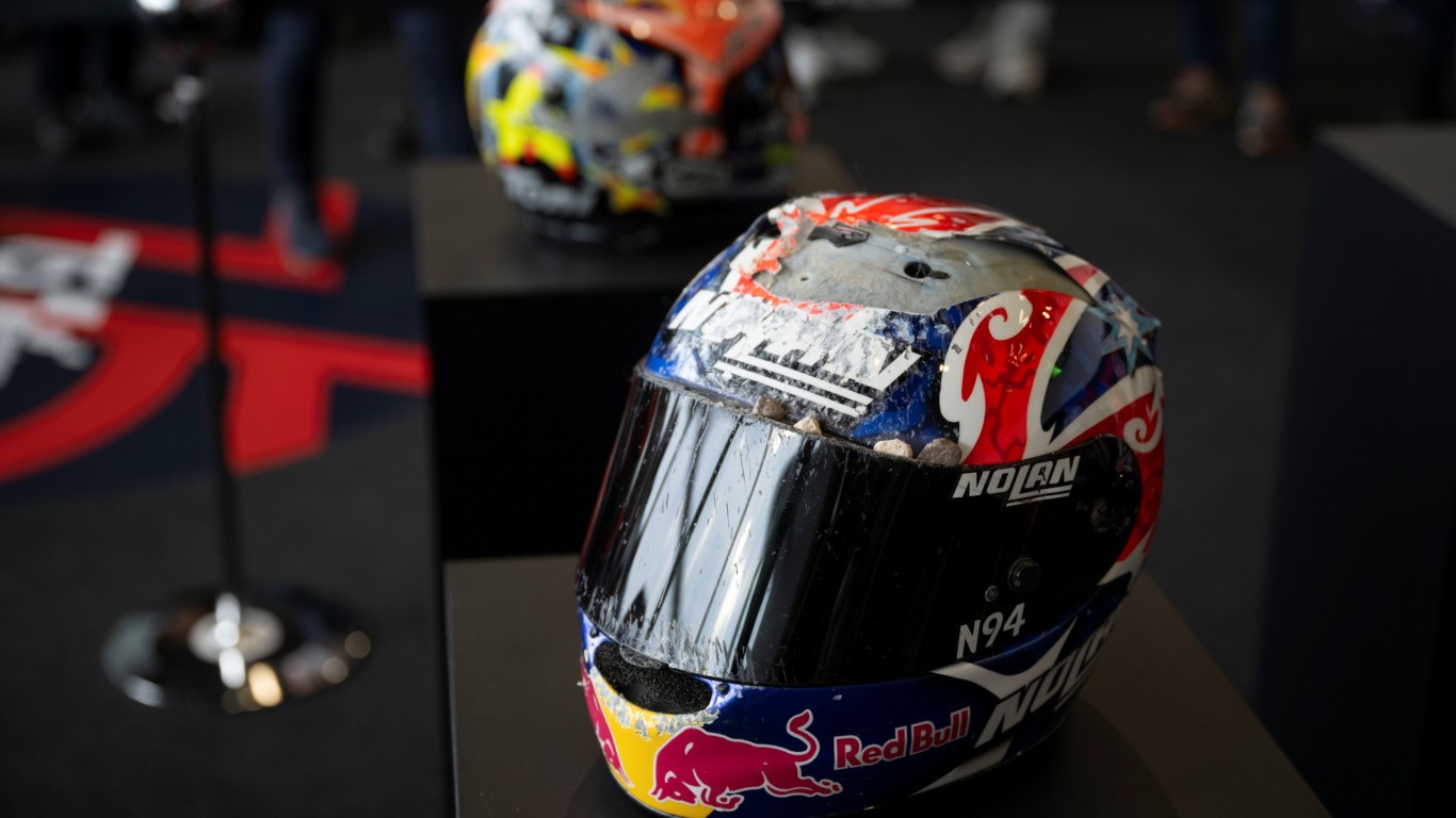 Making-MotoGP-History-Nolan-Helmets-1