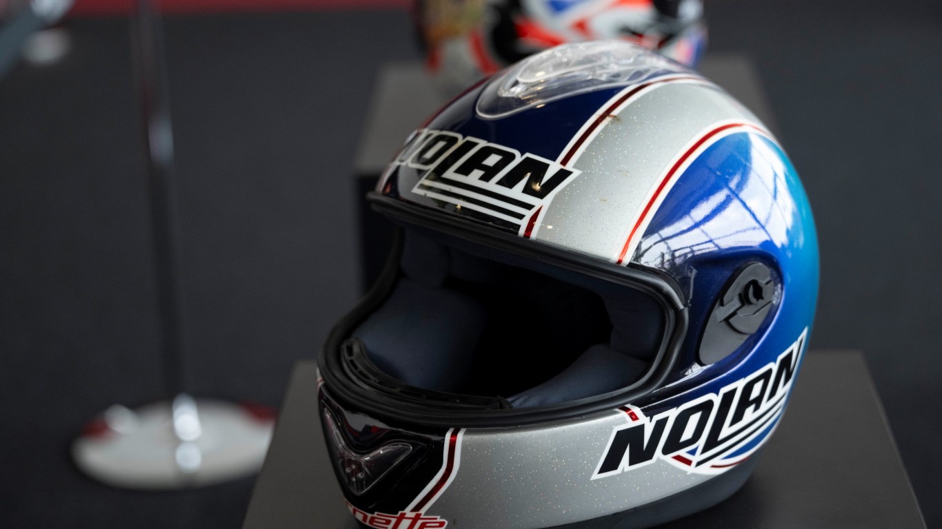 Making-MotoGP-History-Nolan-Helmets-17