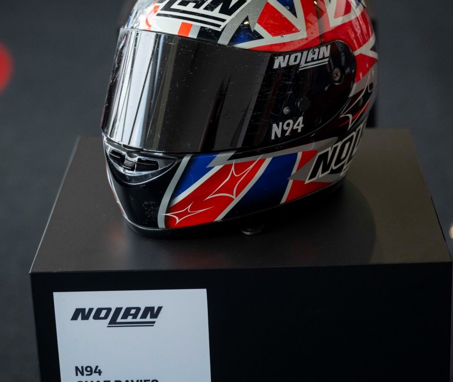 Making-MotoGP-History-Nolan-Helmets-25