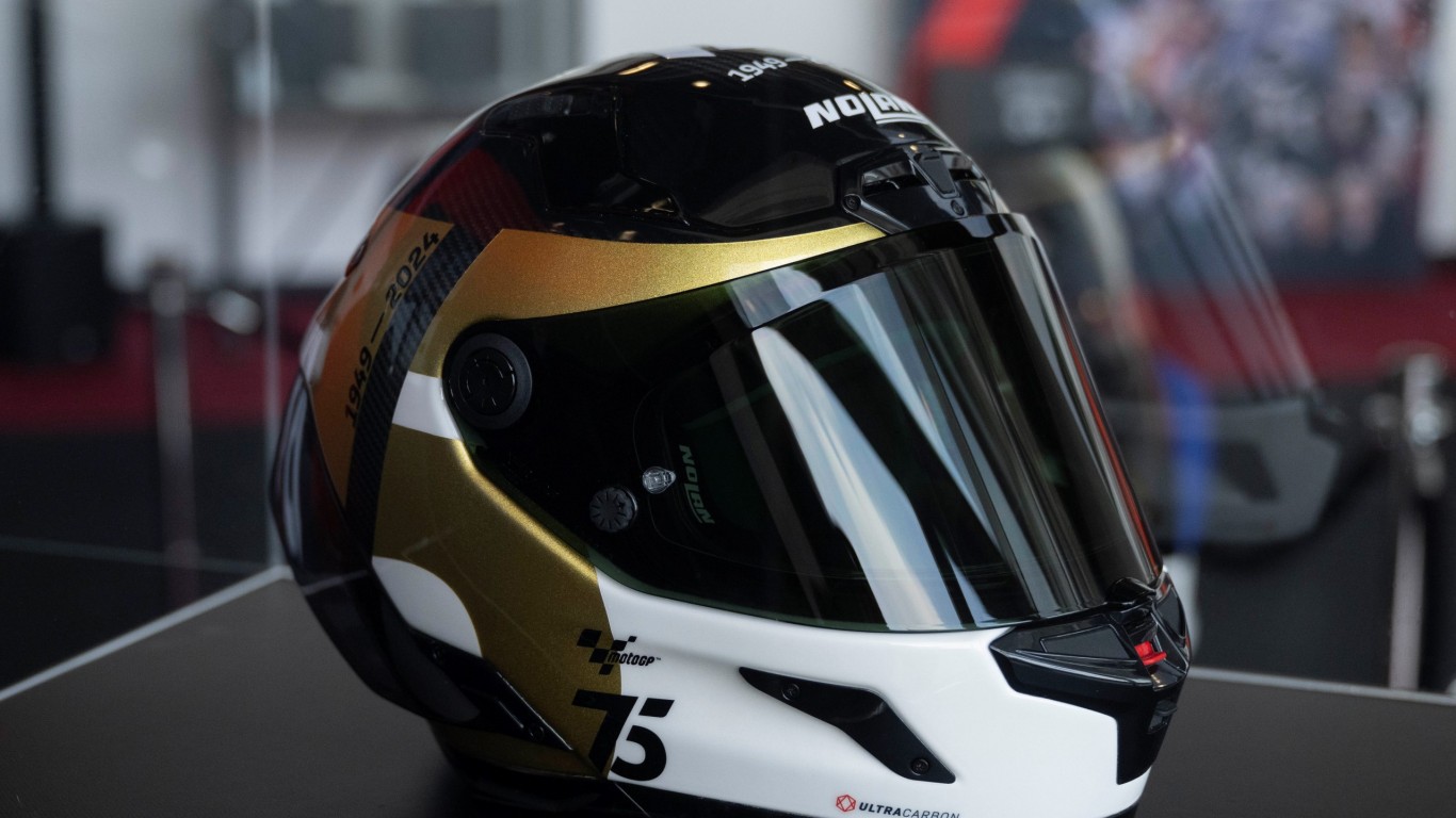 MotoGP-75th-Anniversary-Helmet-by-Nolan-4