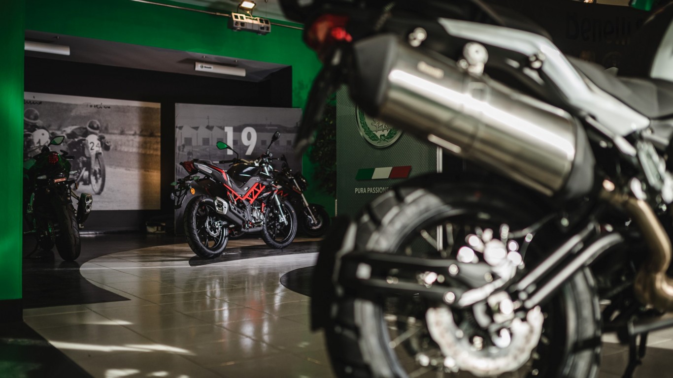 Benelli-Showroom-8