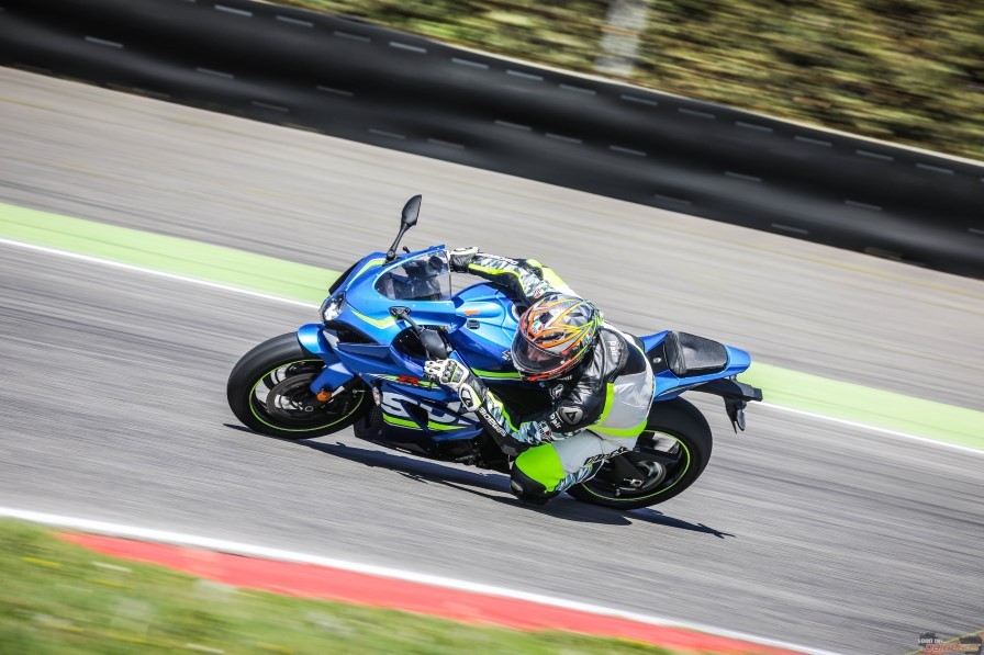 davide-polo-action-suzuki-gsx-r-1000-2017-adria-12