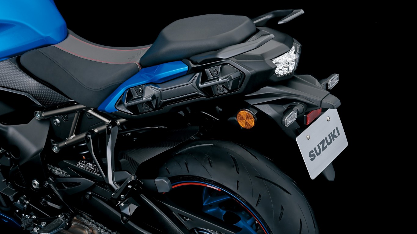 GSX-S1000GT_M2_SideCaseBracket_1