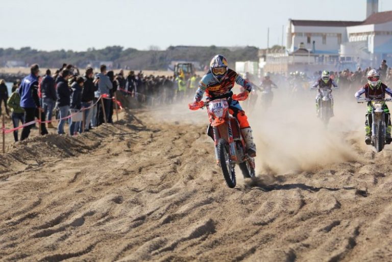 Nathan Watson incanta Lignano Sabbiadoro negli Assoluti d’Italia di Enduro