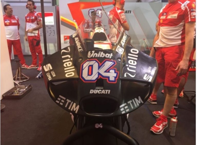 La Ducati GP17 toglie le ali ed allarga la bocca