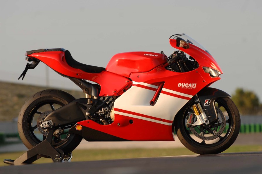 ducati-desmosedici-rr