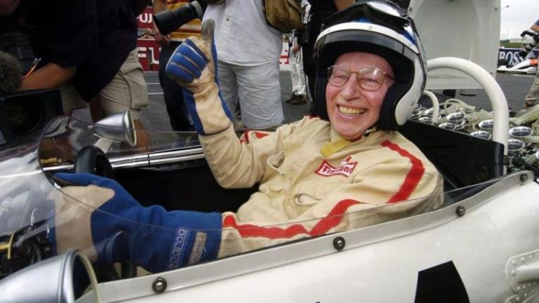 Ci lascia John Surtees, figura mitica del motorsport