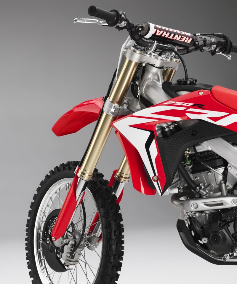 honda_crf_250r_2018_presentazione4