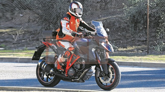 Nuova KTM 1290 Super Duke GT