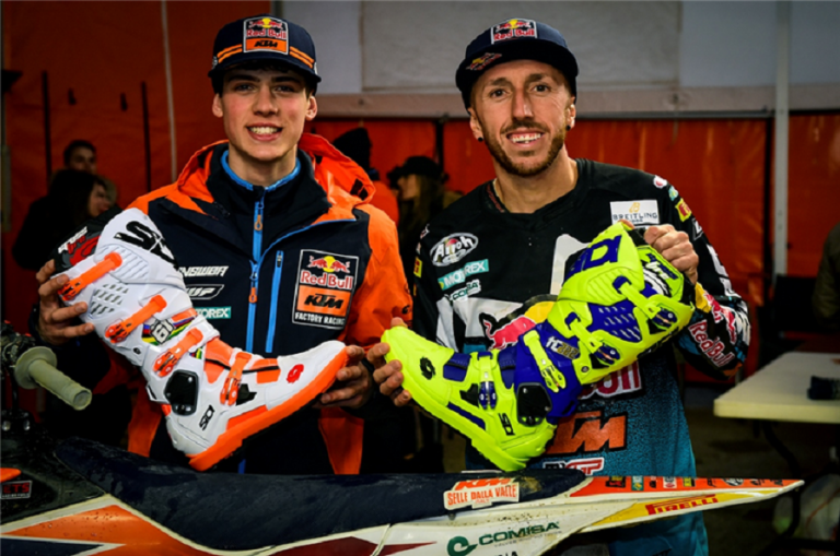 Sidi Crossfire 3 SRS alla vittoria con Cairoli e Prado