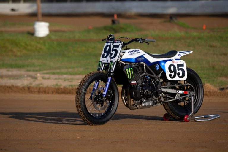 Una Yamaha MT07… da Flat Track