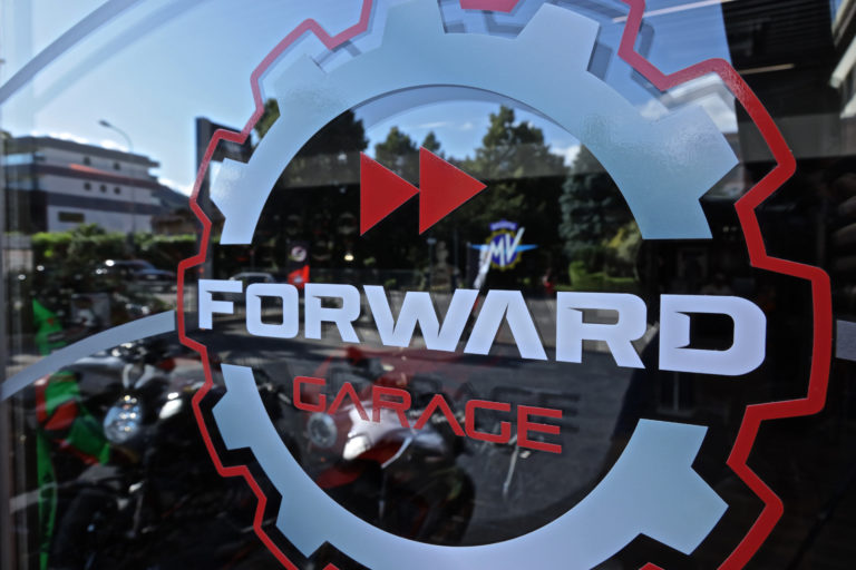 Foward Garage, primo store ufficiale MV in Svizzera