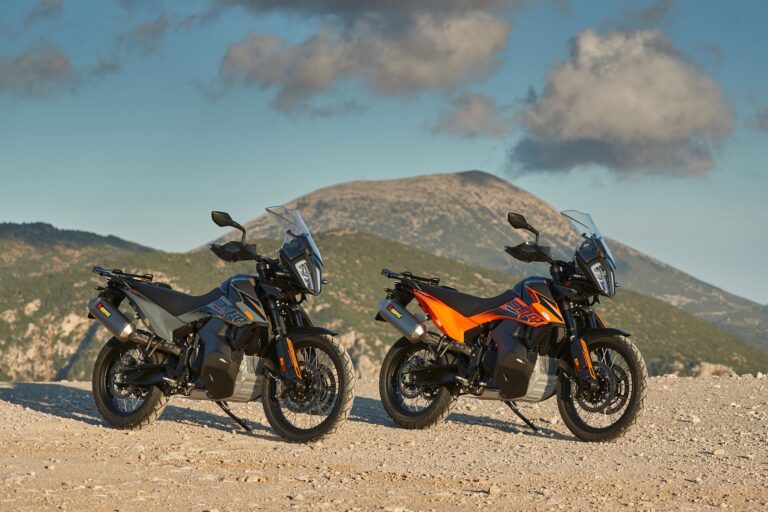 KTM 890 ADVENTURE: la viaggiatrice definitiva.