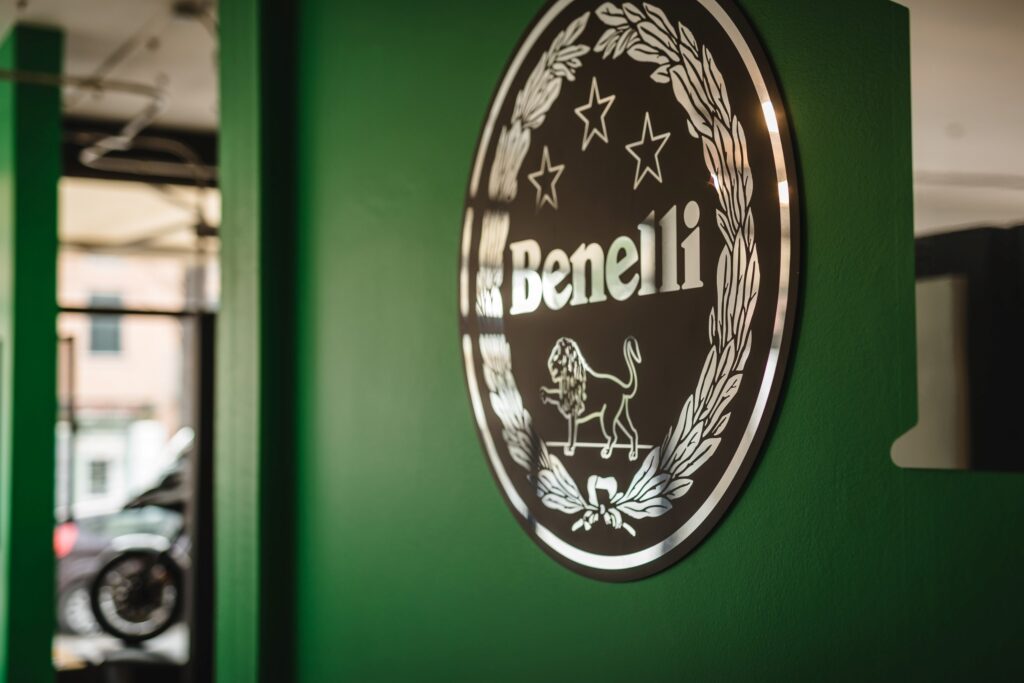 Showroom Benelli